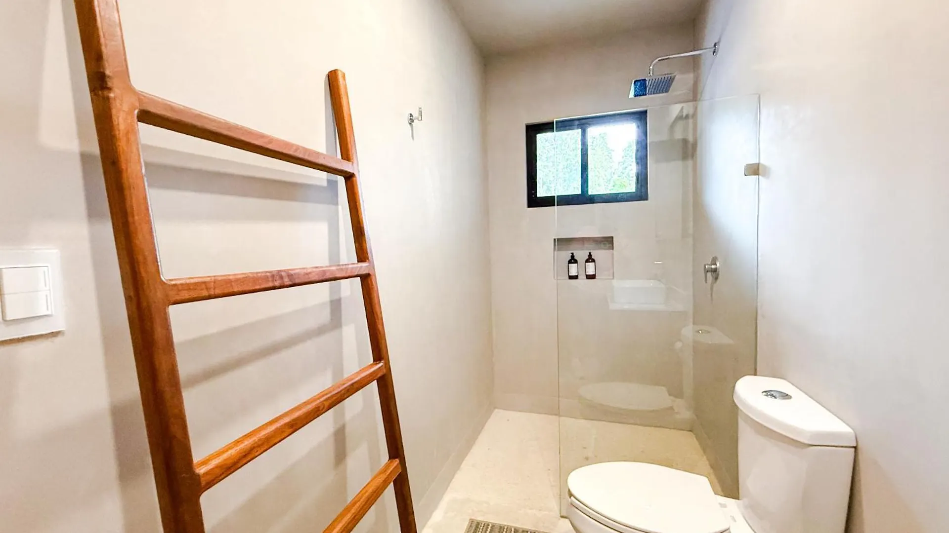 New Swim-Up Apartment King Bed Wifi Tulum Mexico